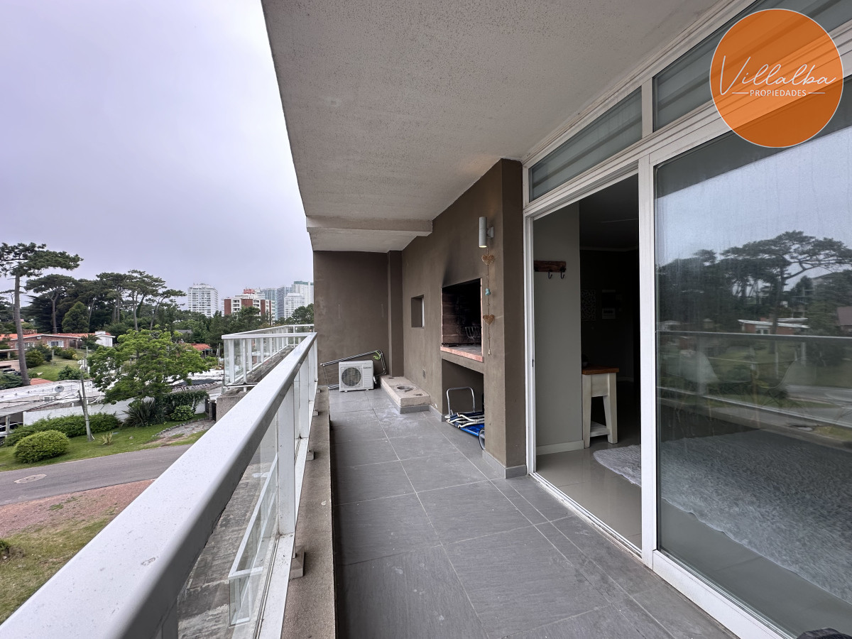 Apartamento ID.3309 - Vende apartamento en playa mansa de 1 dormitorio con parrillero, Punta del Este 