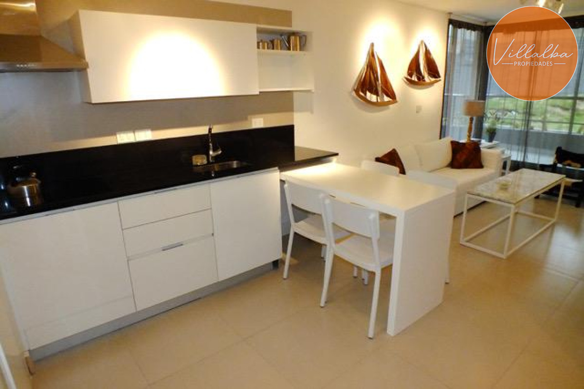 Apartamento ID.3120 - Vende apartamento de 2 dormitorios en San Rafael, Punta del Este