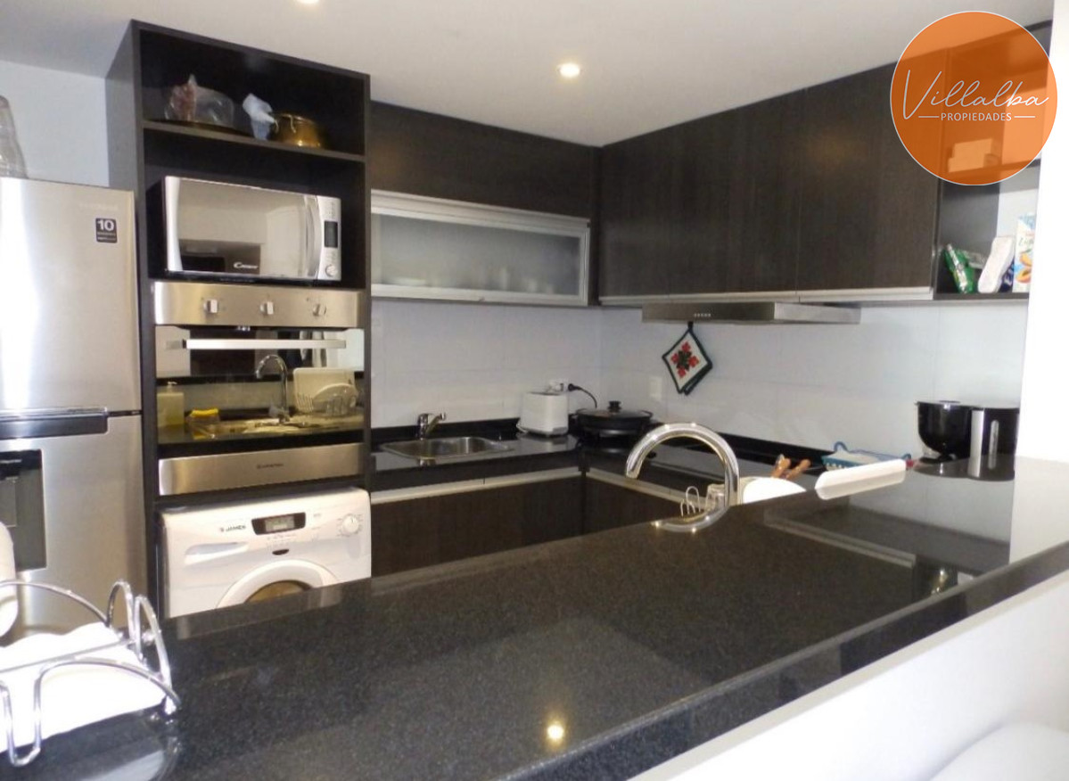 Apartamento ID.2488 - Departamento de 3 dormitorios con Terraza en Punta del Este 
