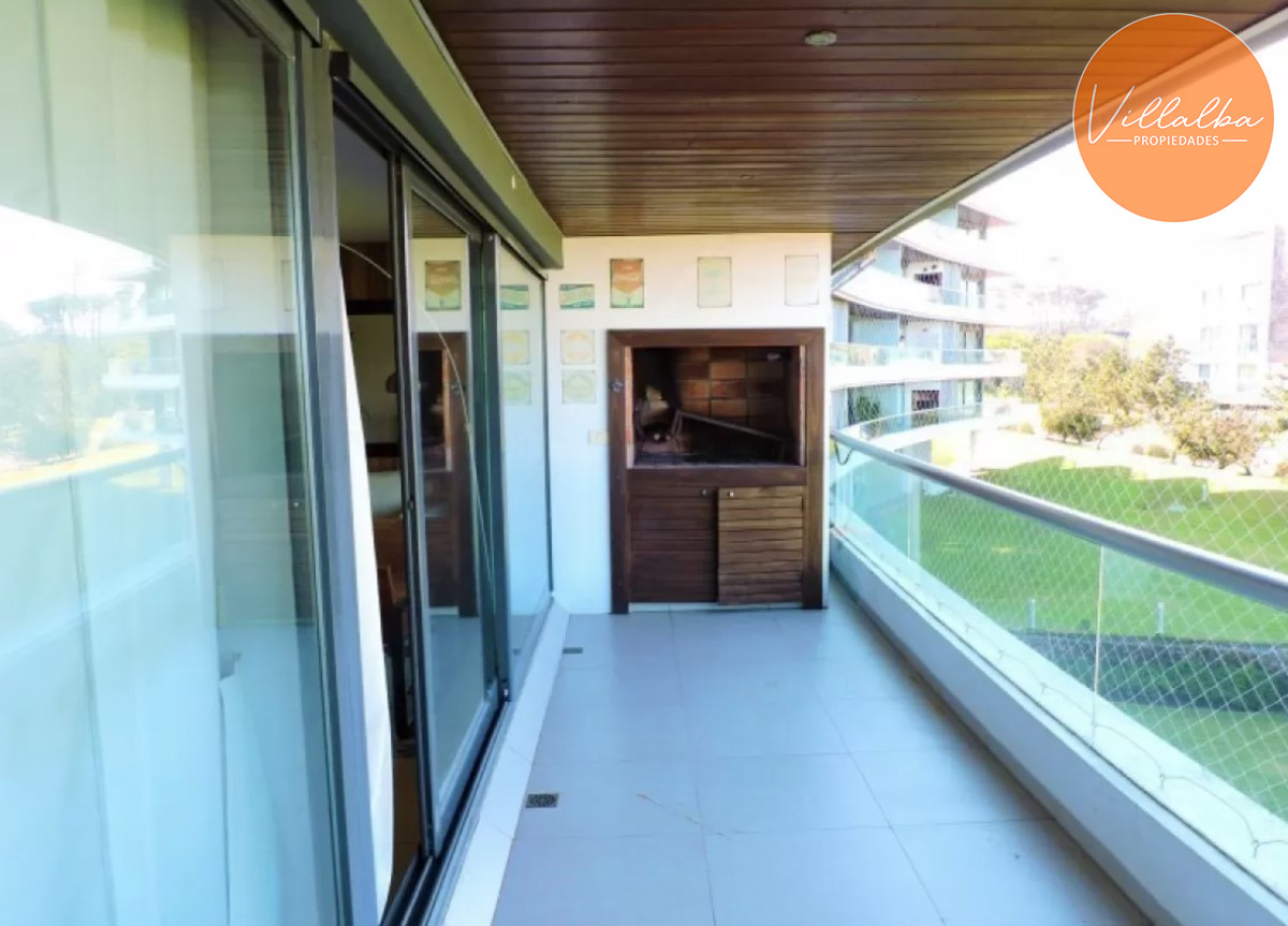 Apartamento ID.2366 - MARIGOT BRAVA,, EXCELENTE UNIDAD EN VENTA EN PRIMERA LINEA BRAVA