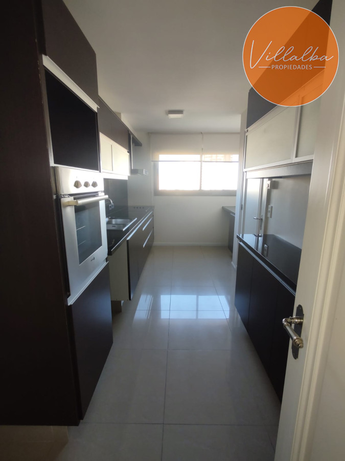 Apartamento ID.2255 - Torre Imperiale III, en venta  Sin Muebles