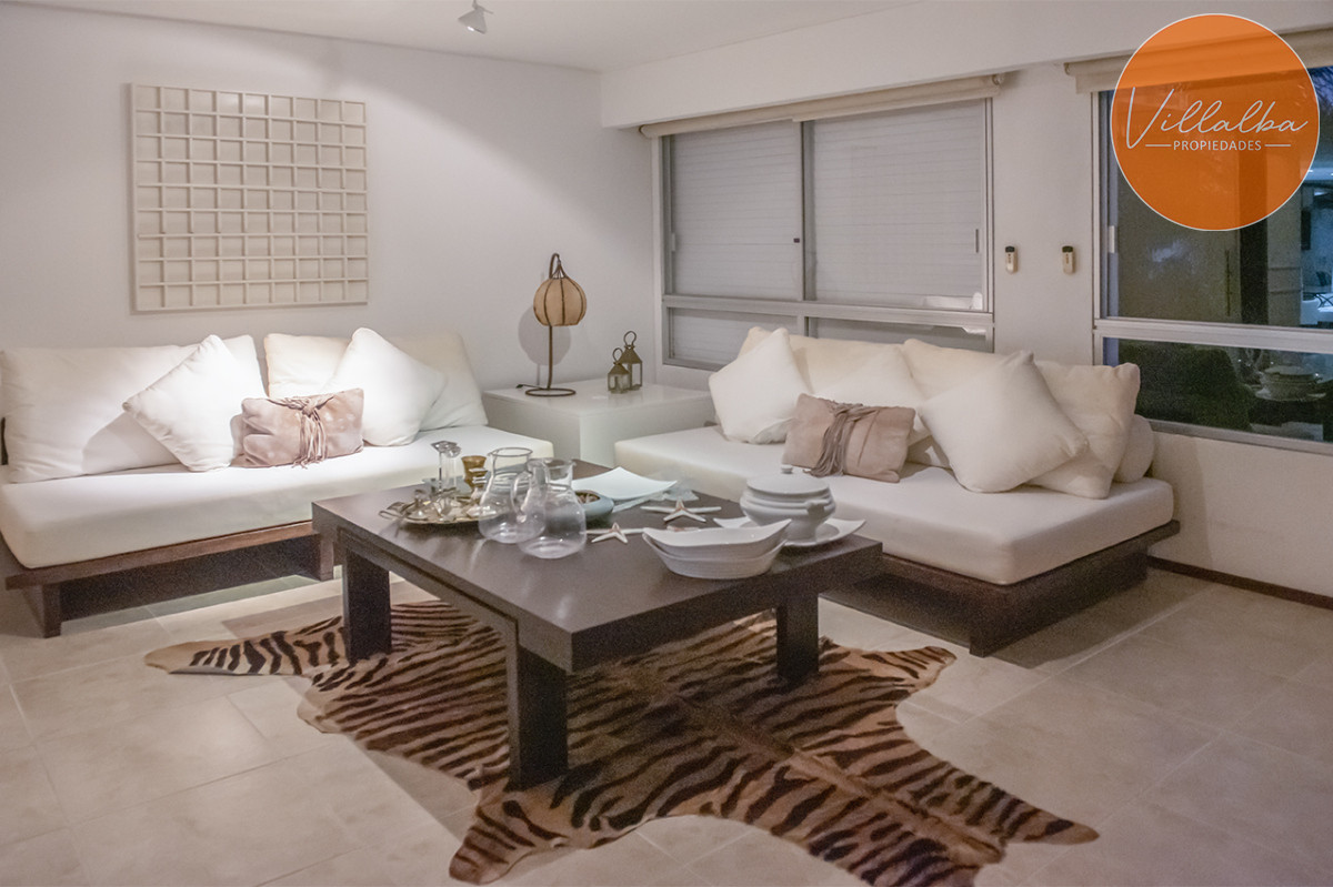 Apartamento ID.3641 - Edificio Espigon zona Puerto,  frente al mar. 