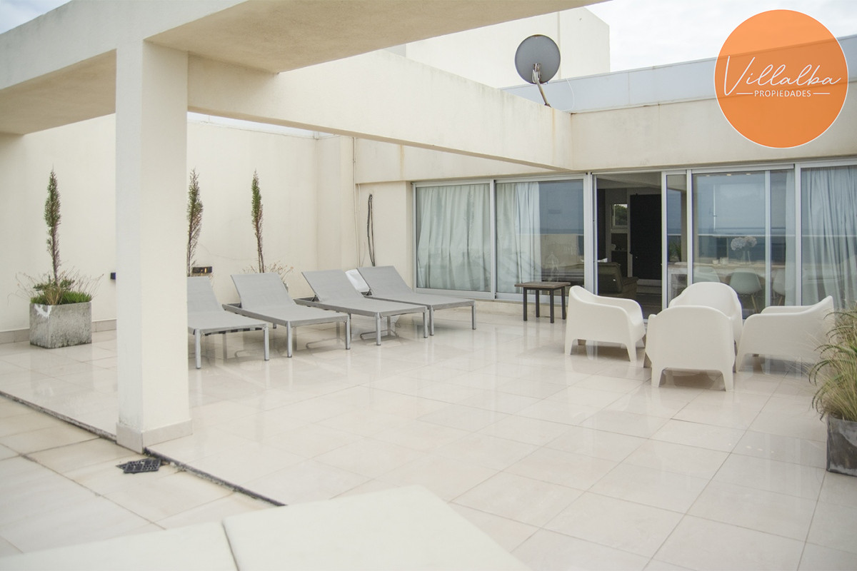 Apartamento ID.1255 - Espectacular penthouse frente al mar playa brava Punta Del Este.