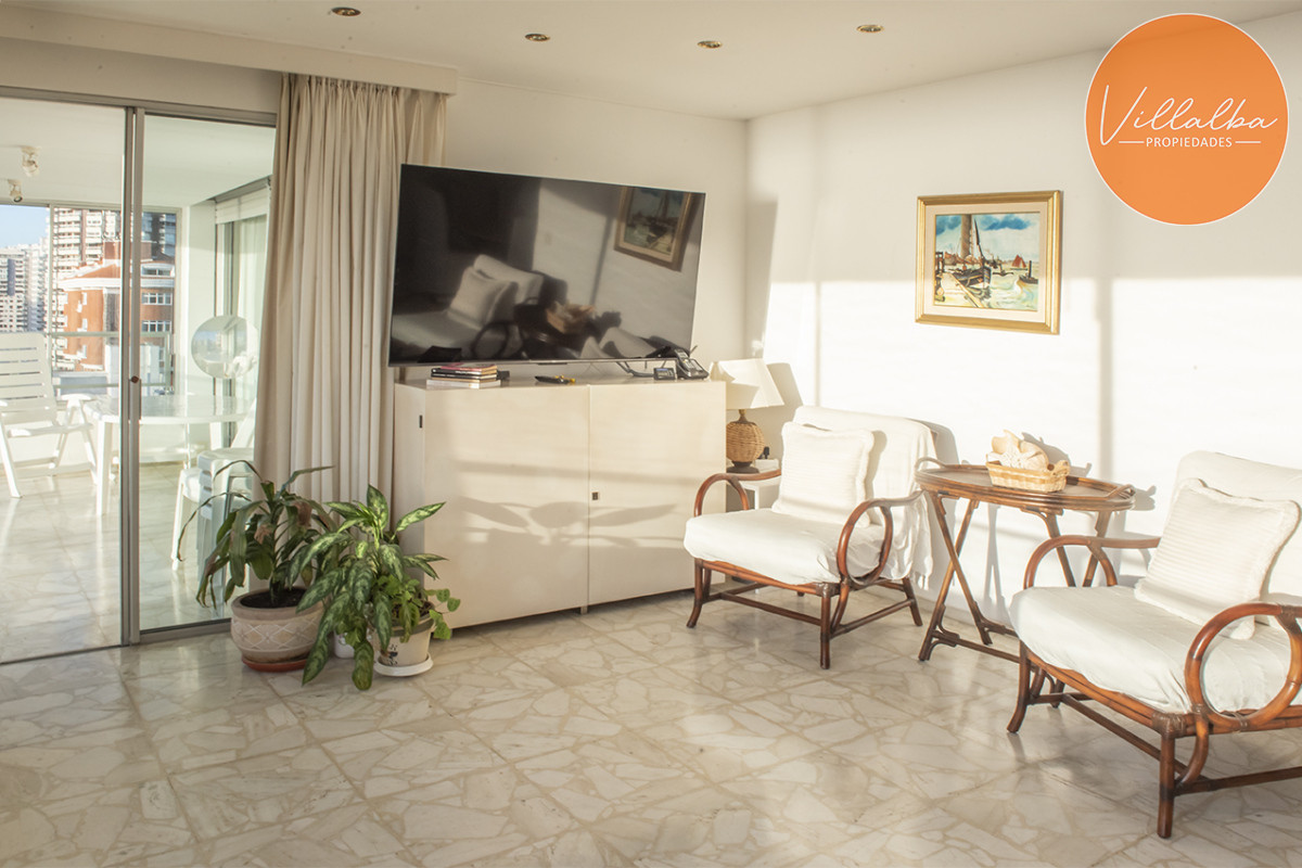 Apartamento ID.3635 - Vende departamento de 3 dormitorios con vista al Puerto, Punta del Este