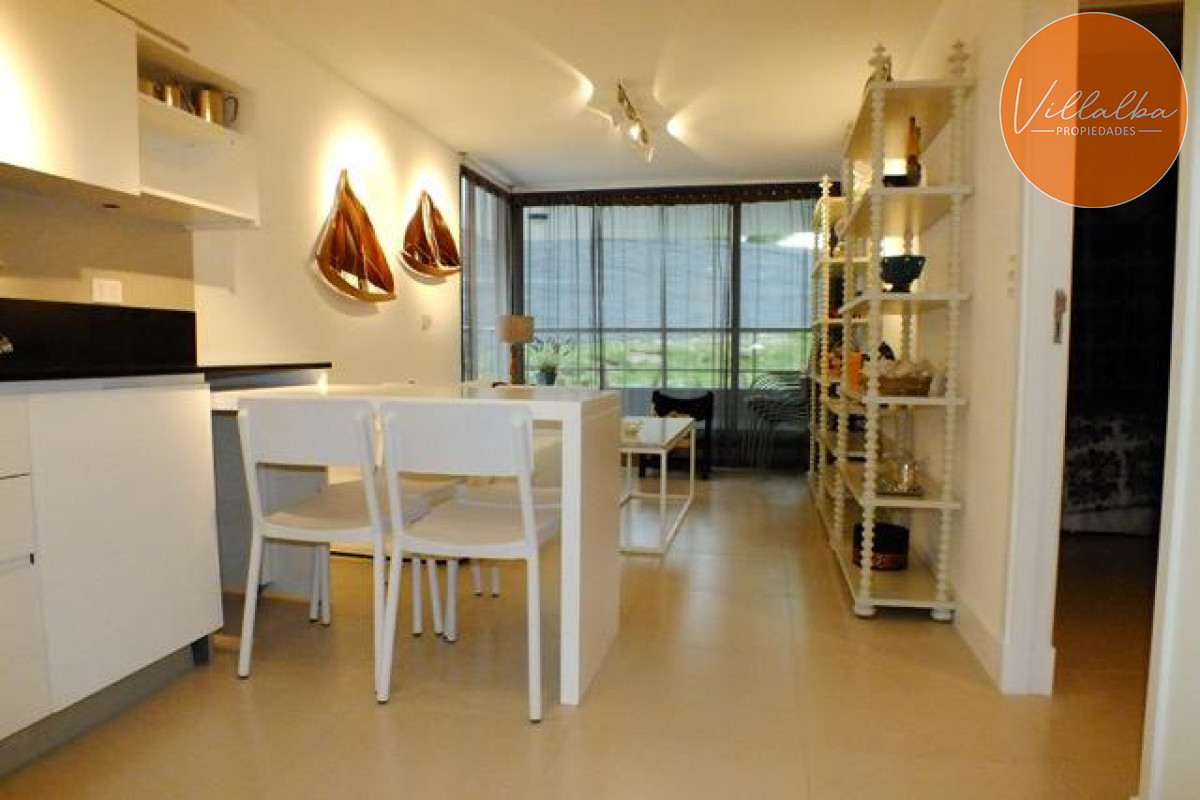 Apartamento ID.3120 - Vende apartamento de 2 dormitorios en San Rafael, Punta del Este