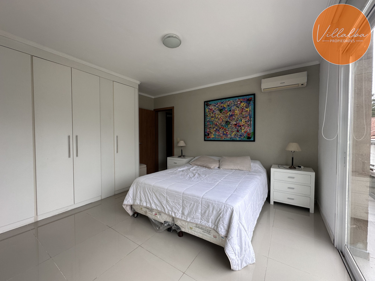 Apartamento ID.3309 - Vende apartamento en playa mansa de 1 dormitorio con parrillero, Punta del Este 