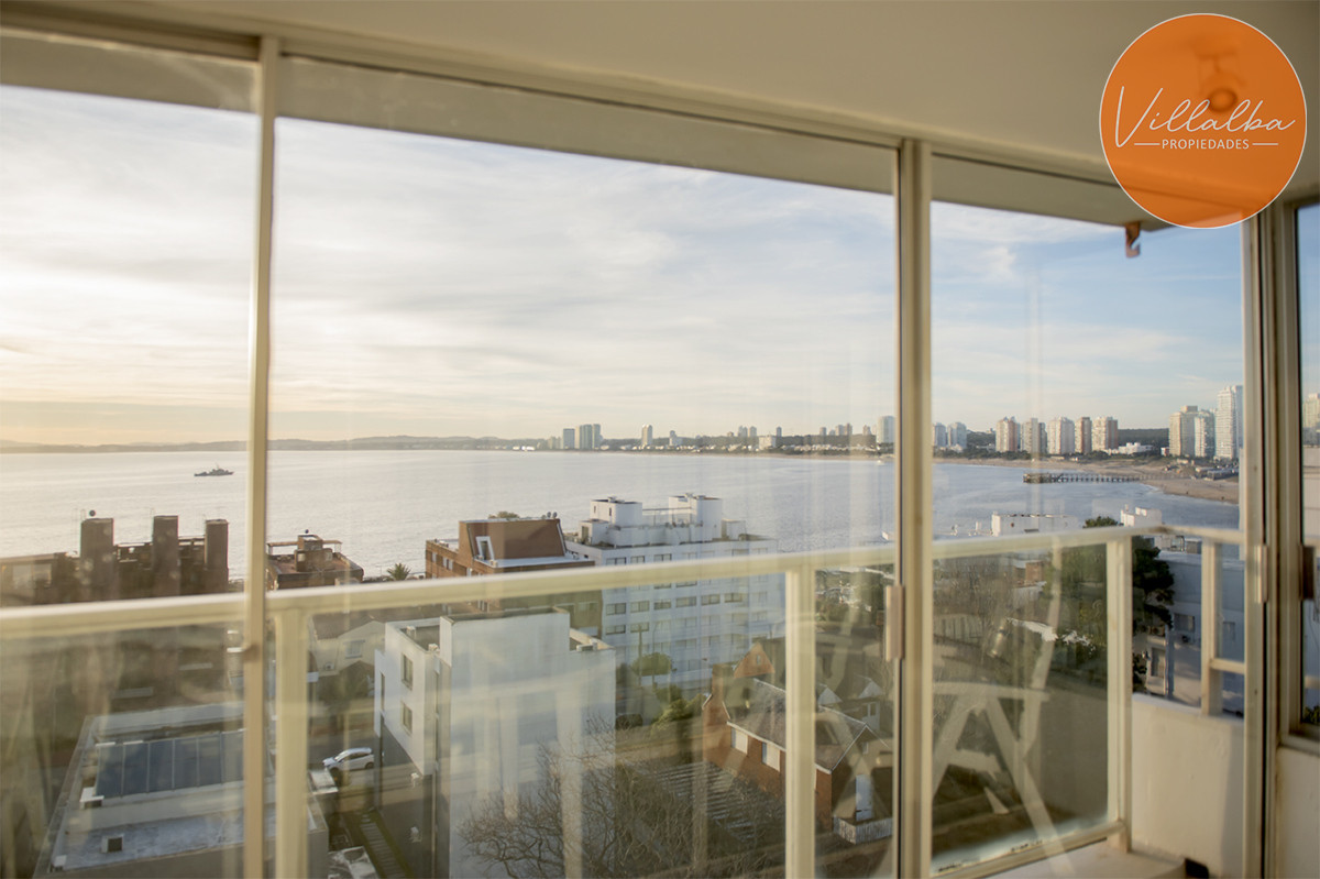 Apartamento ID.3635 - Vende departamento de 3 dormitorios con vista al Puerto, Punta del Este