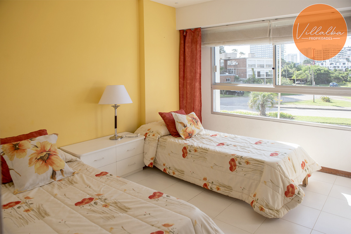 Apartamento ID.3480 - Vende departamento de 3 dormitorios en Ocean Tower, Punta del Este 