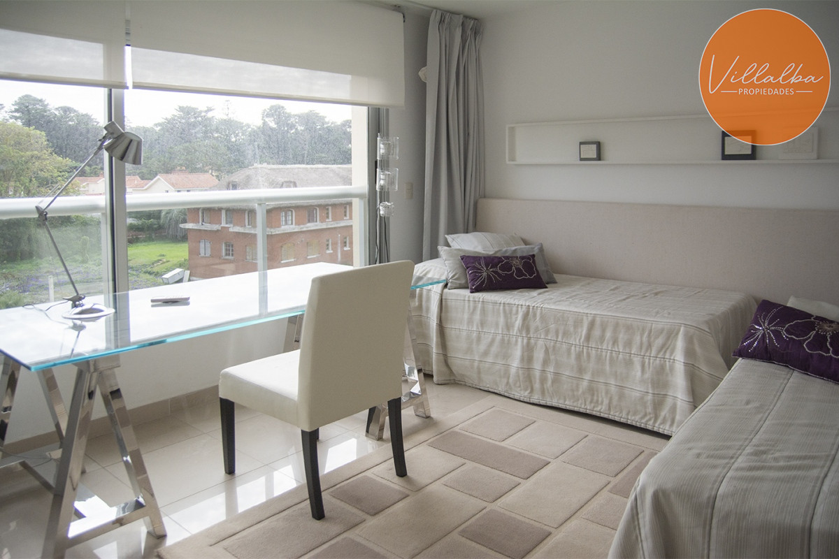 Apartamento ID.1255 - Espectacular penthouse frente al mar playa brava Punta Del Este.