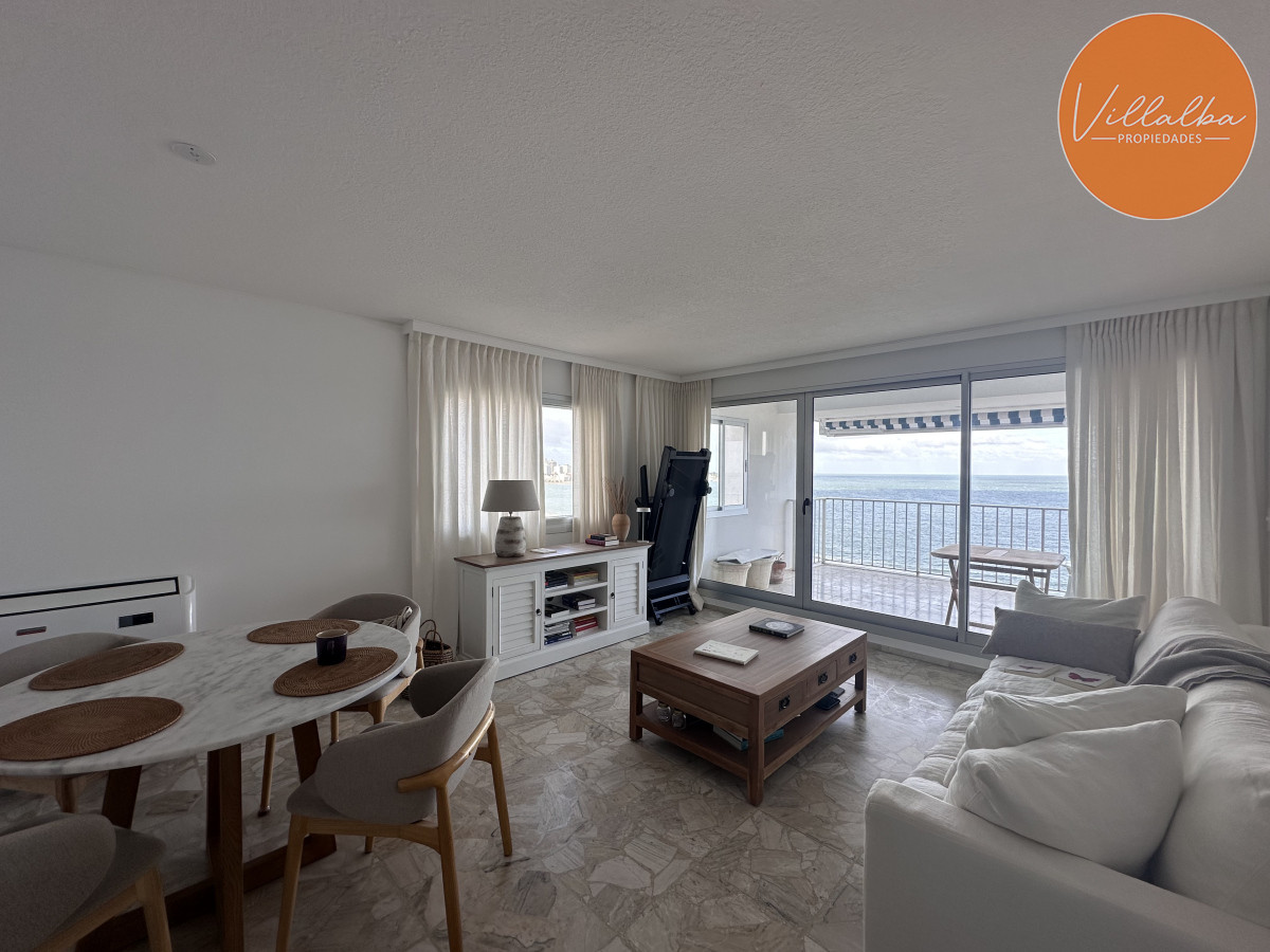 Apartamento ID.3494 - Vende Tamanaco de 2 dormitorios RECICLADO, Punta del Este