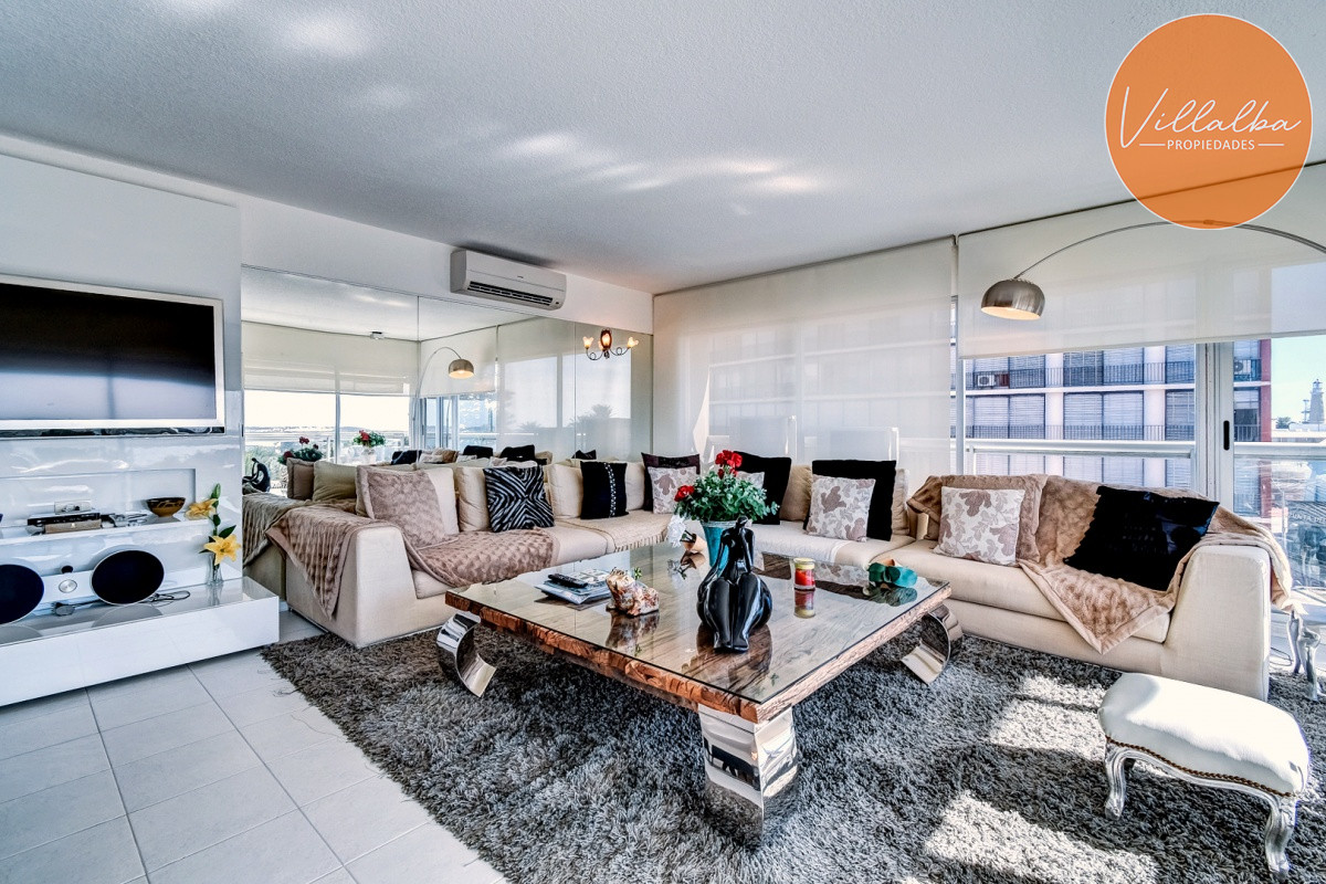 Apartamento ID.3442 - Venta de Apartamento 3 dormitorios , Punta del Este.