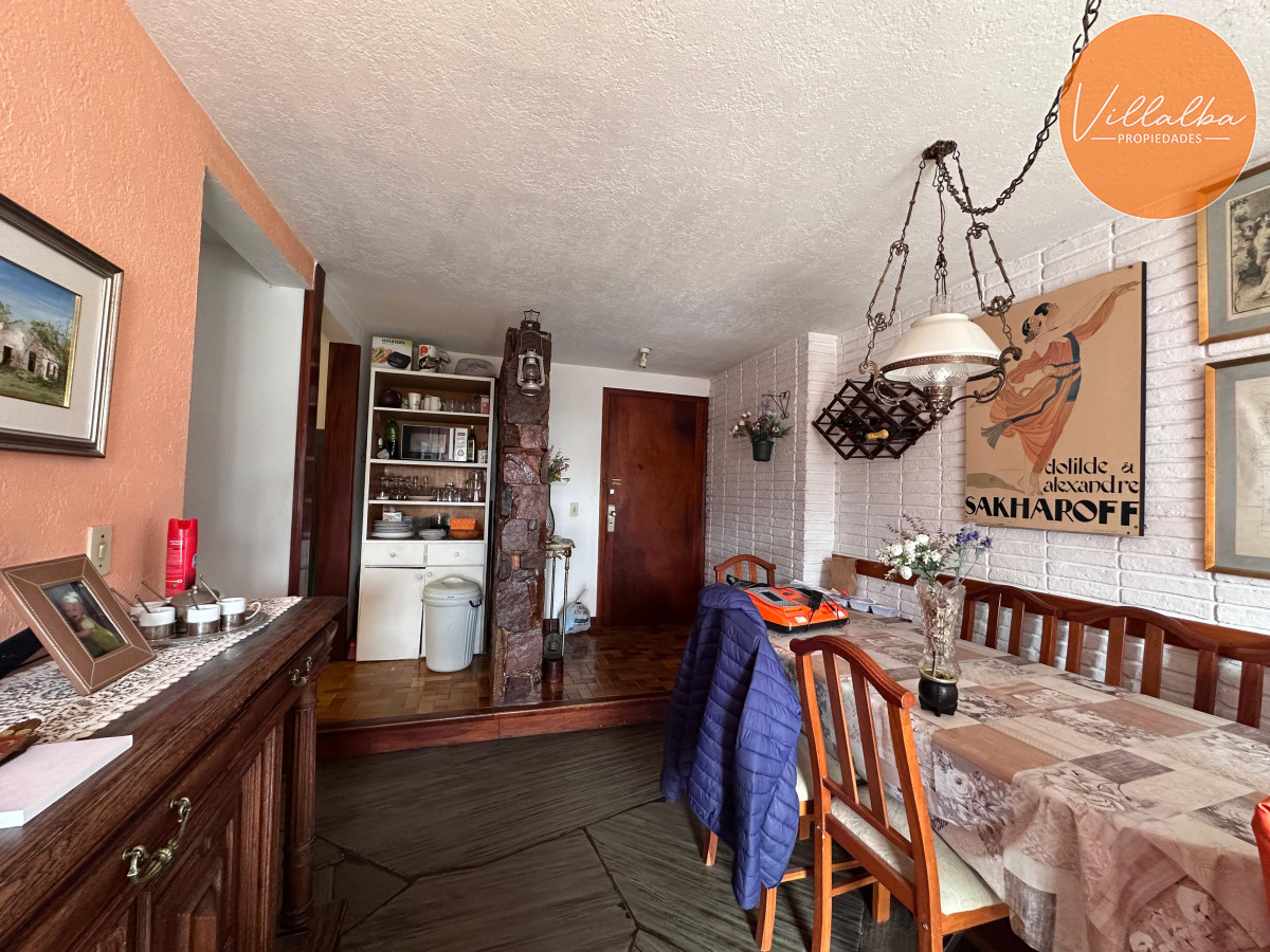 Apartamento ID.3558 - Departamento de 2 dormitorios con 2 baños en venta