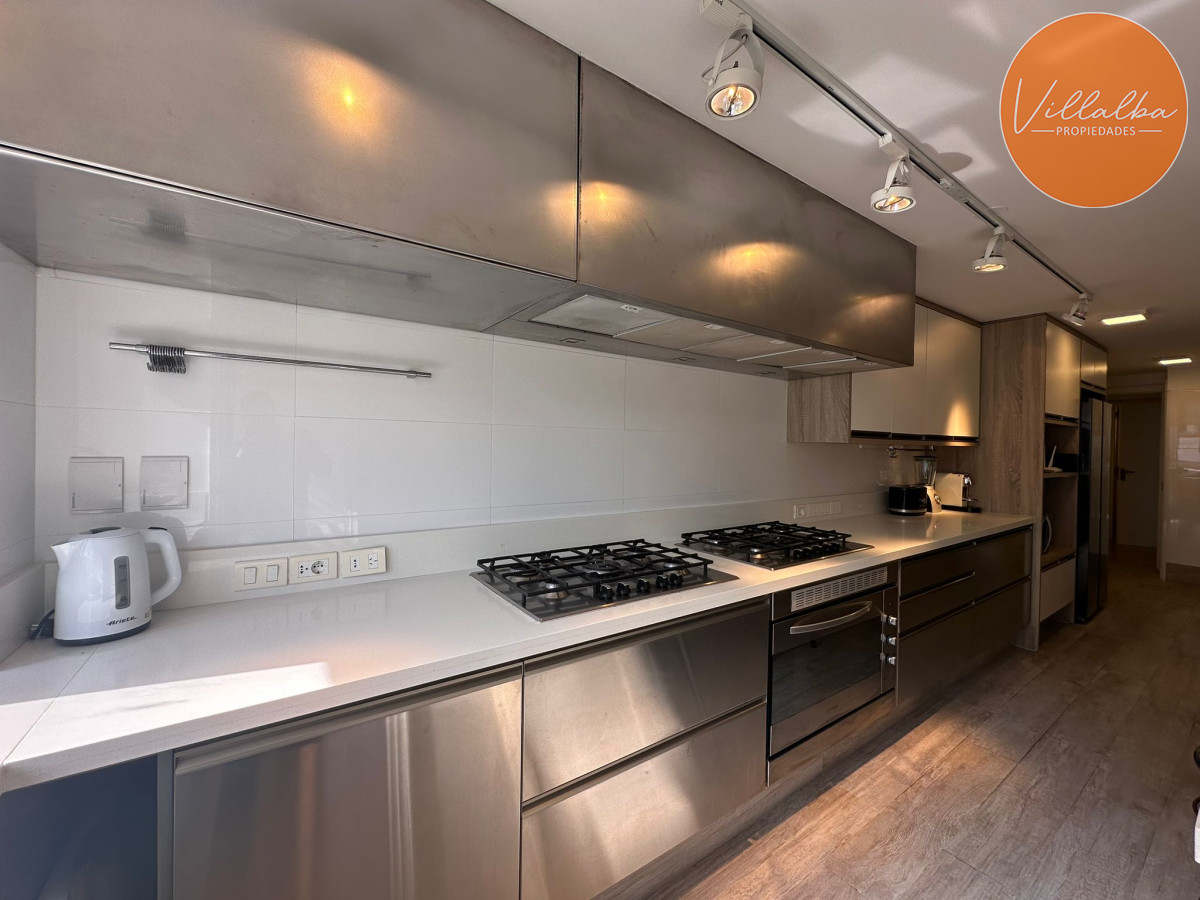 Apartamento ID.3610 - Se vende departamento de 4 dormitorios , Playa brava, Esturion