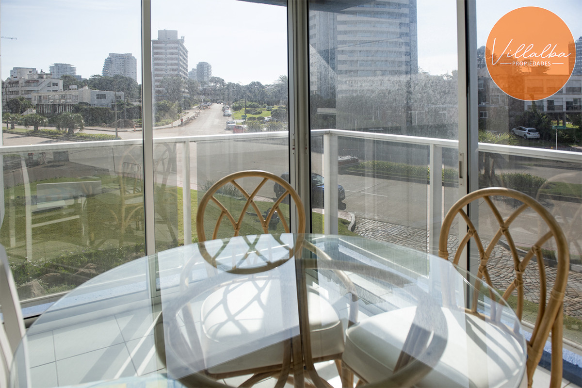Apartamento ID.3480 - Vende departamento de 3 dormitorios en Ocean Tower, Punta del Este 