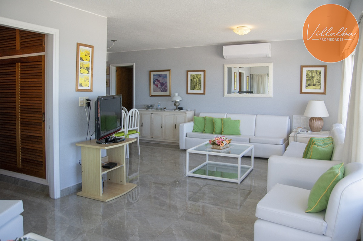 Apartamento ID.2897 - Departamento en venta de 2 dormitorios con vista al Mar, Peninsula , Punta del este 