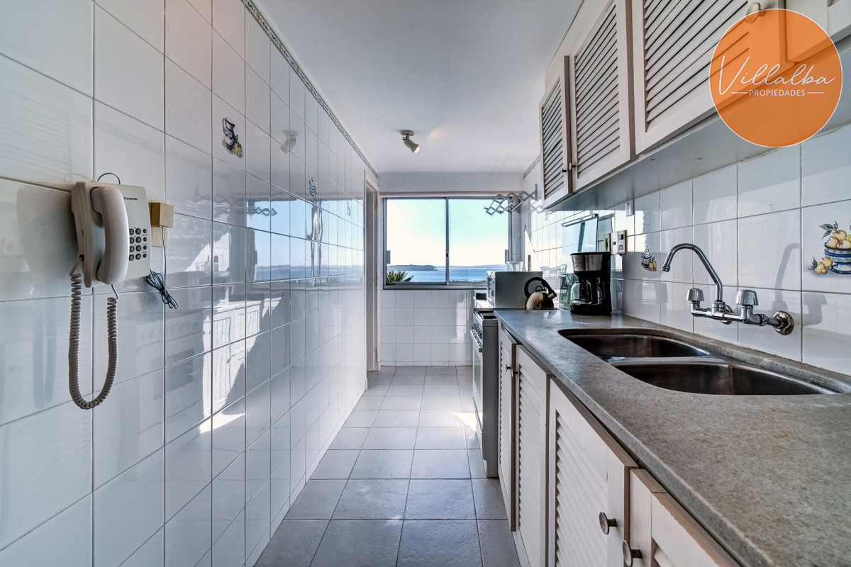 Apartamento ID.3442 - Venta de Apartamento 3 dormitorios , Punta del Este.