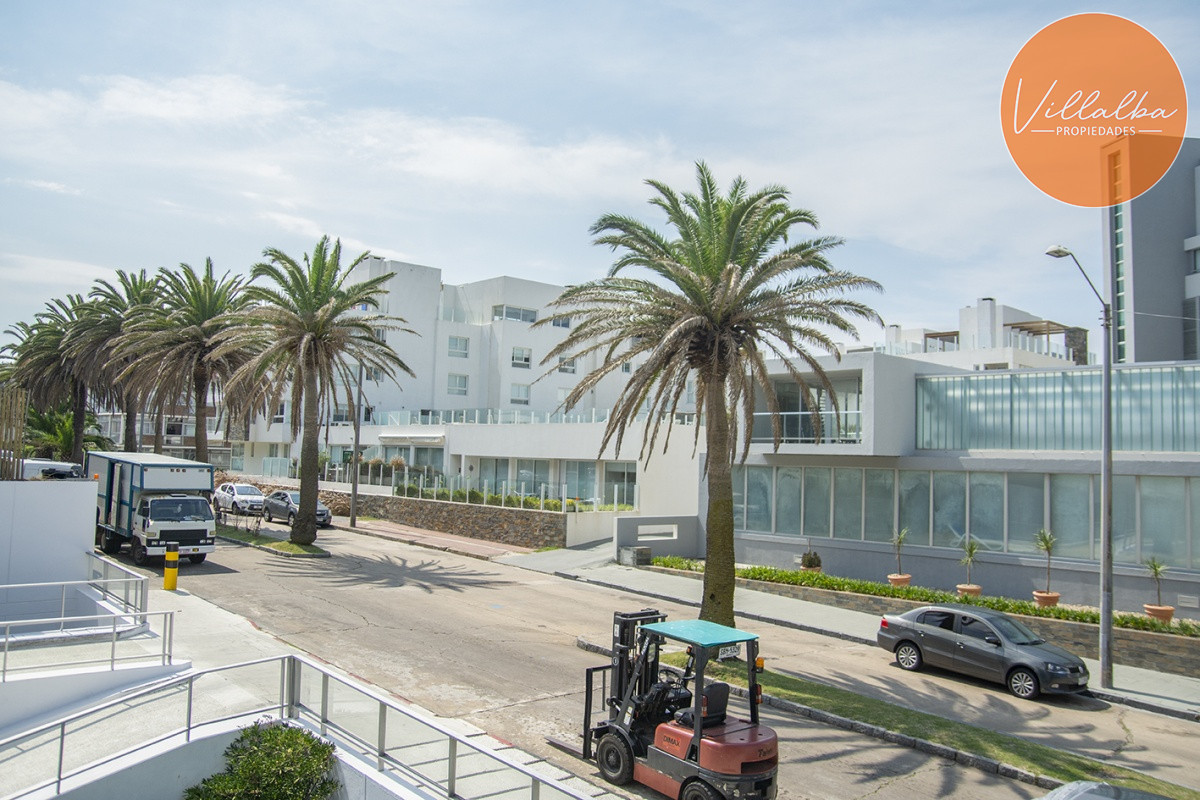 Apartamento ID.3623 - Hermosa vista y cómodos espacios a pasos del mar.