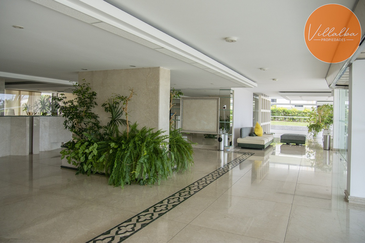 Apartamento ID.1001 - 3 Dormitorios 3 Baños - Playa Mansa