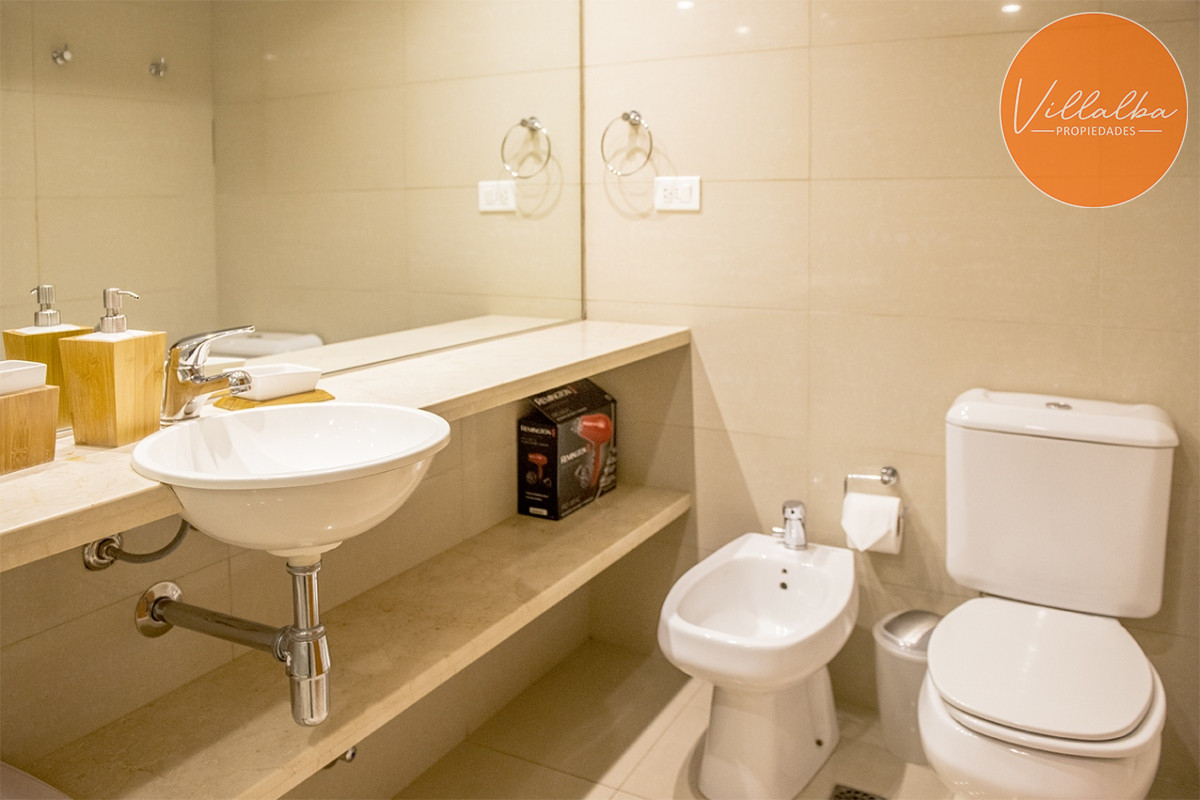 Apartamento ID.2369 - Hermoso Departamento en venta frente a Playa Brava, 3 dorm + dep. Marigot Brava