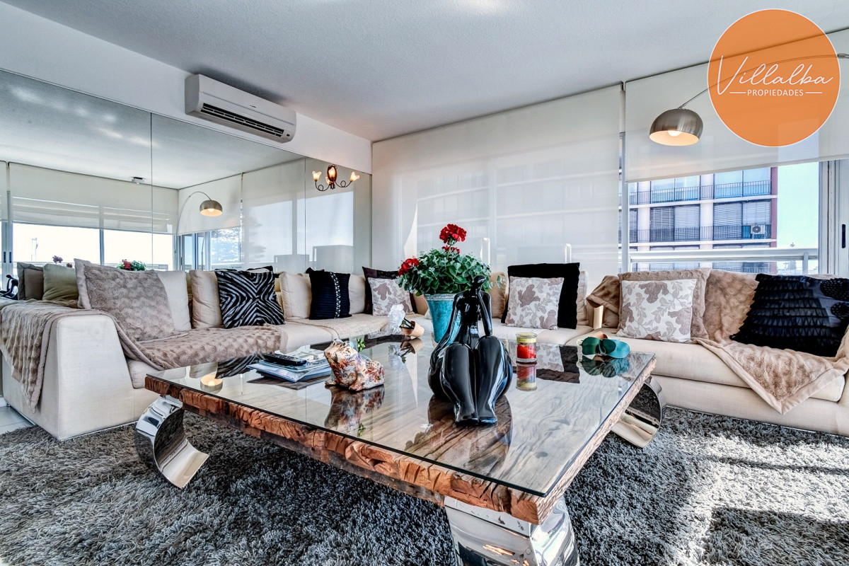 Apartamento ID.3442 - Venta de Apartamento 3 dormitorios , Punta del Este.