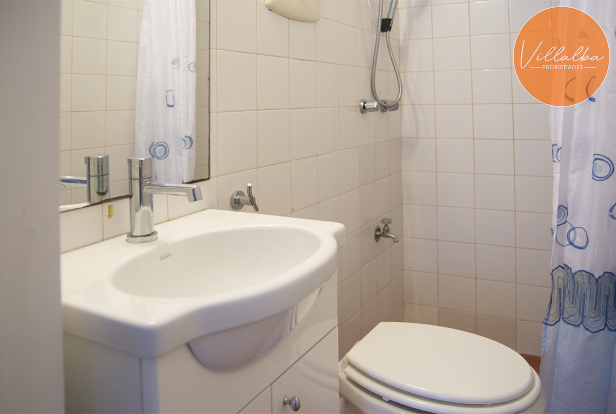 Apartamento ID.2374 - Departamento en edificio Esturión.