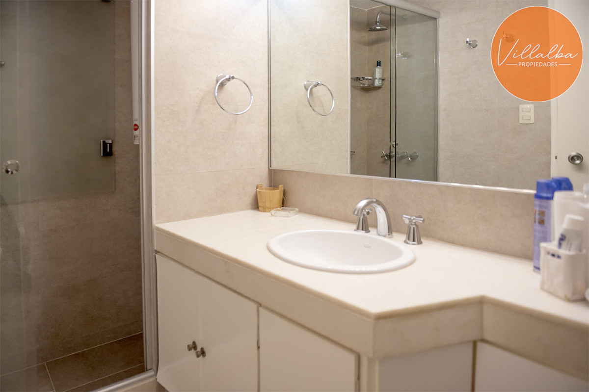 Apartamento ID.3635 - Vende departamento de 3 dormitorios con vista al Puerto, Punta del Este