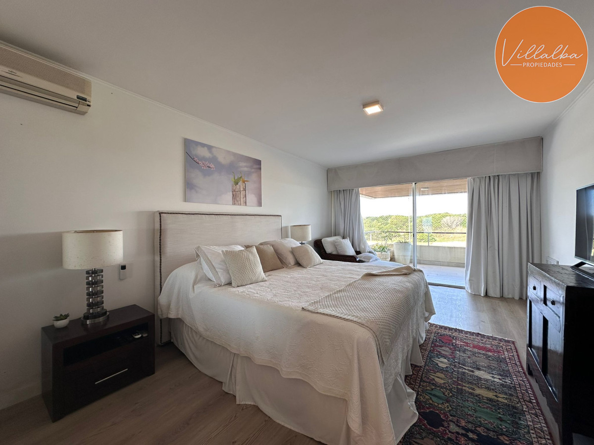 Apartamento ID.3610 - Se vende departamento de 4 dormitorios , Playa brava, Esturion