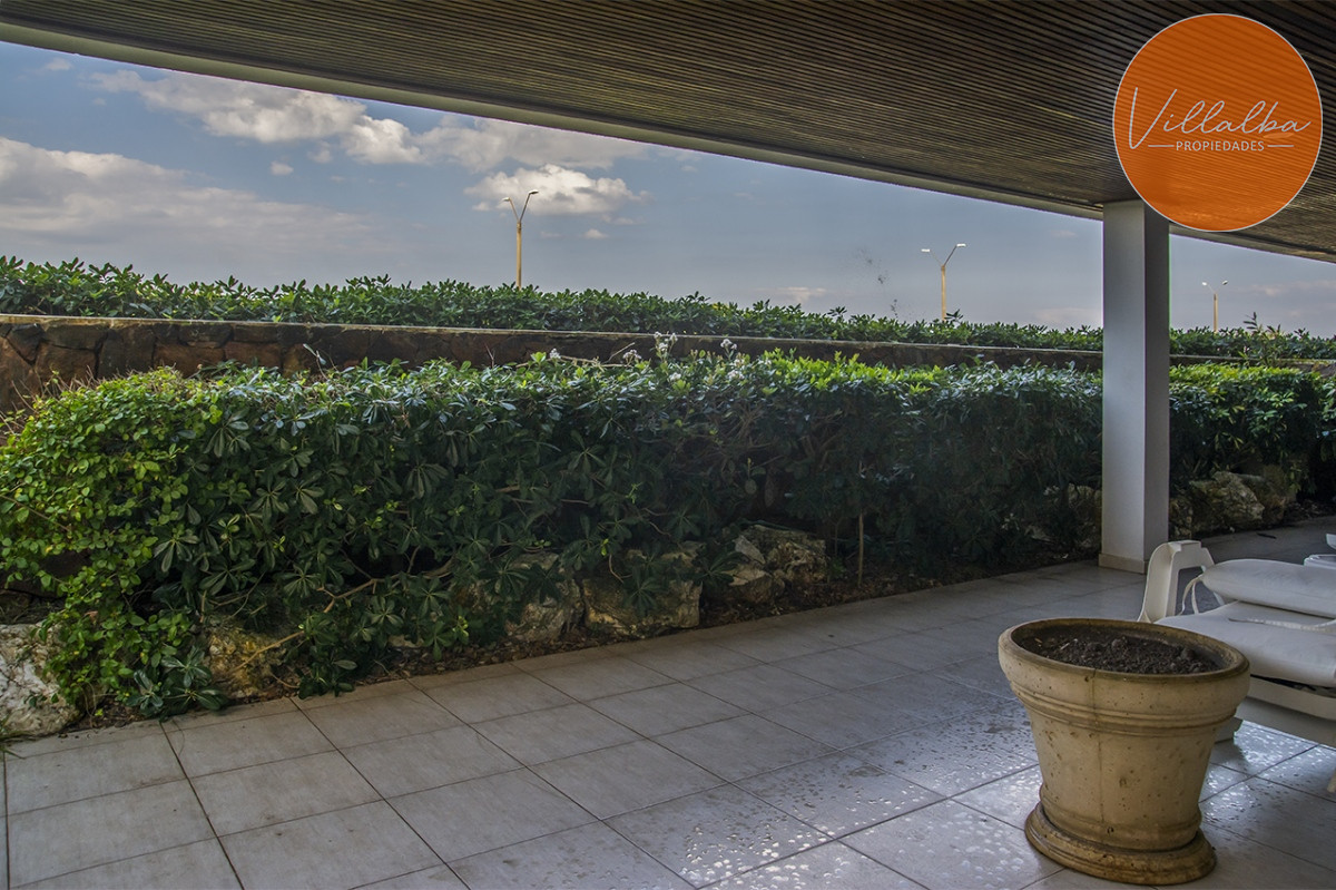 Apartamento ID.3609 - Apartamento de 4 dormitorios en Punta del Este frente al mar en Playa Brava