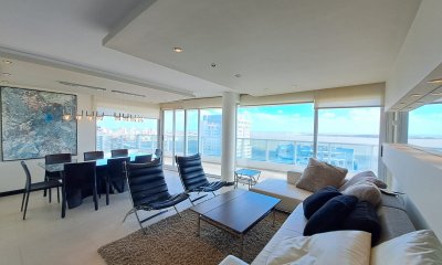 Espectacular penthouse a metros de playa mansa, 2 suites en venta!