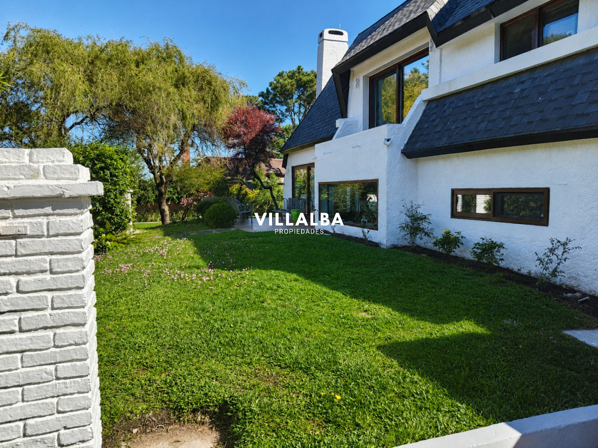 Apartamento ID.4768 - En venta casa de 3 dormitorios en Maldonado