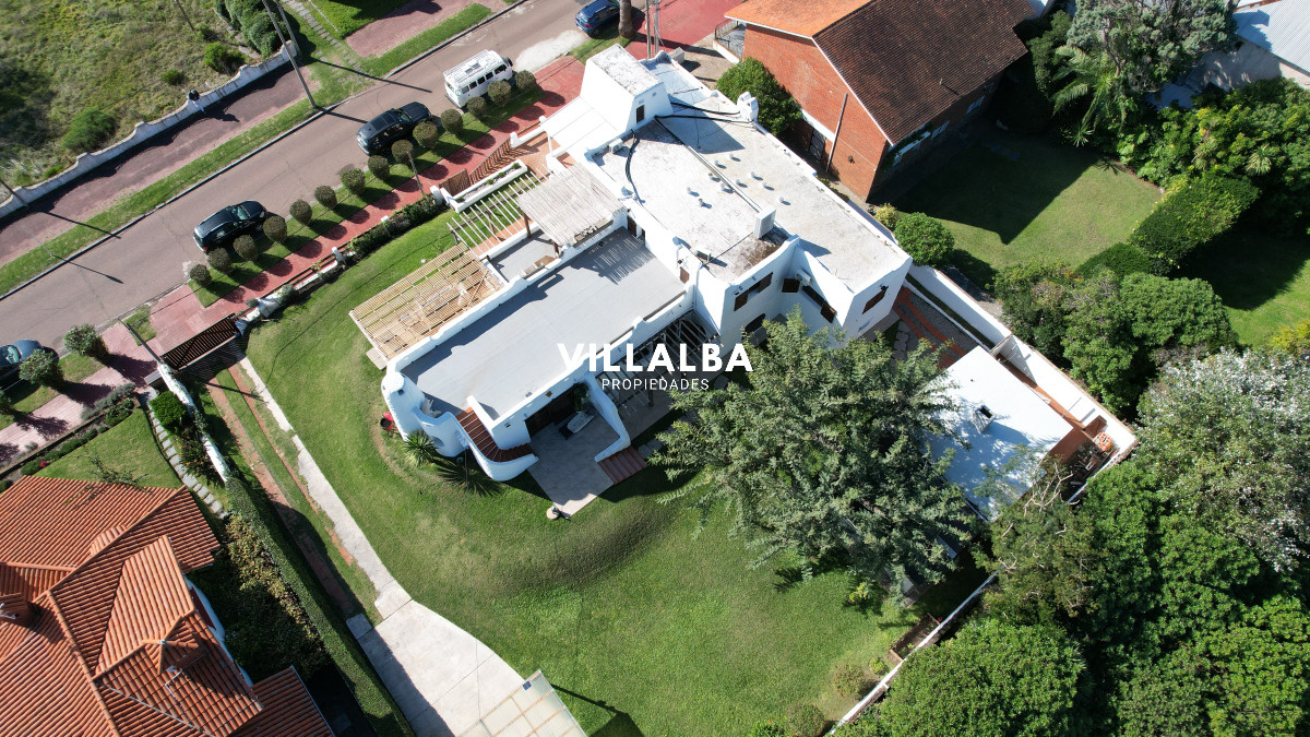 Casa ID.3324 - Chalet en venta con vista al mar en casco histórico de la Península.