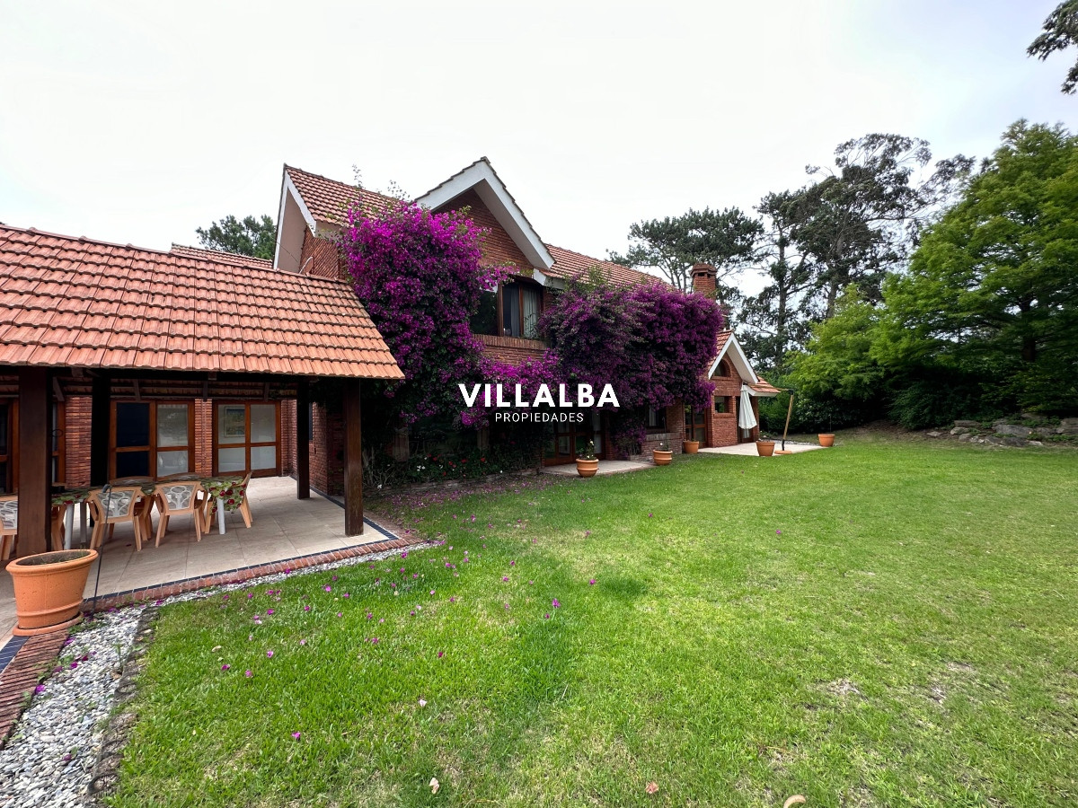 Apartamento ID.2813 - Propiedad exclusiva ubicada en Golf, Punta del este 