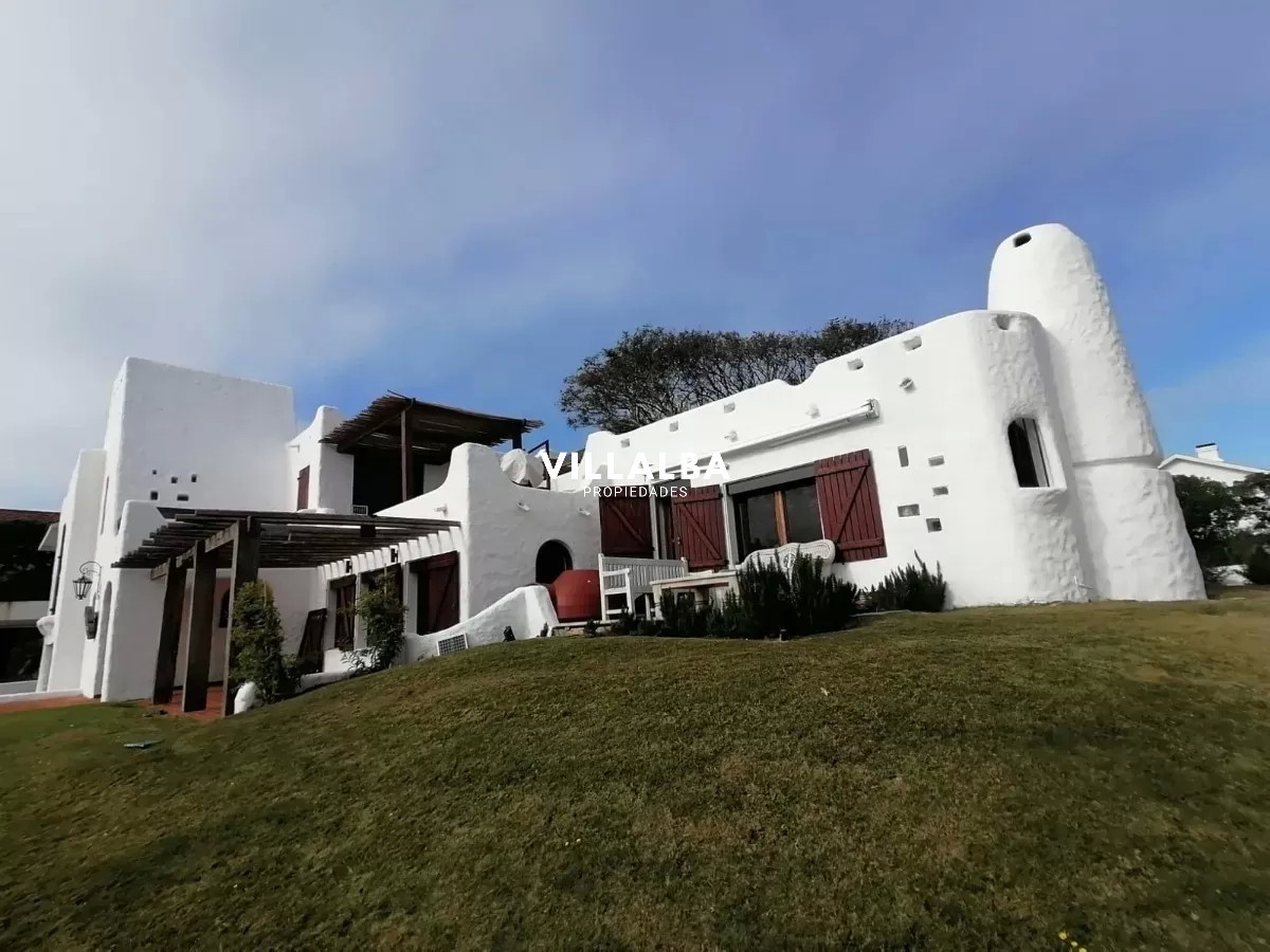 Casa ID.3324 - Chalet en venta con vista al mar en casco histórico de la Península.