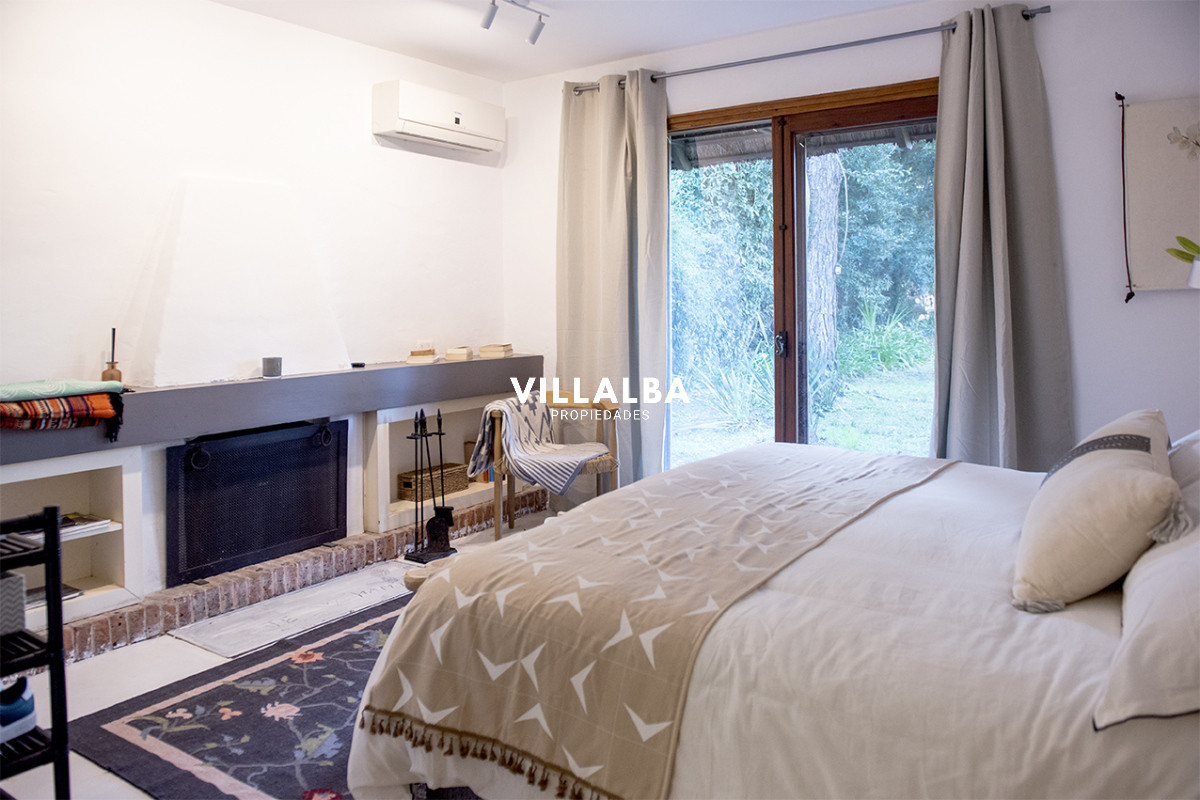 Casa ID.4913 - Casa de 4 dormitorios en venta, en Golf Punta del Este
