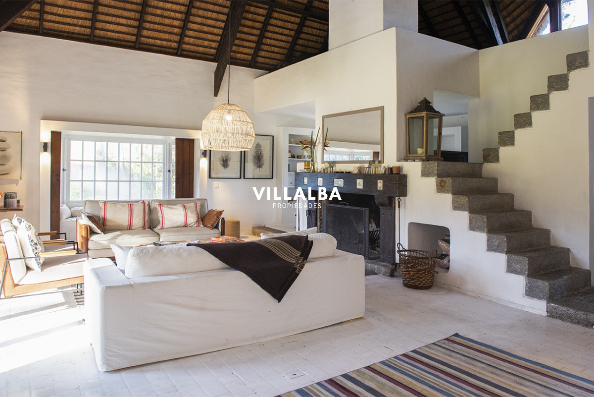 Casa ID.4913 - Casa de 4 dormitorios en venta, en Golf Punta del Este