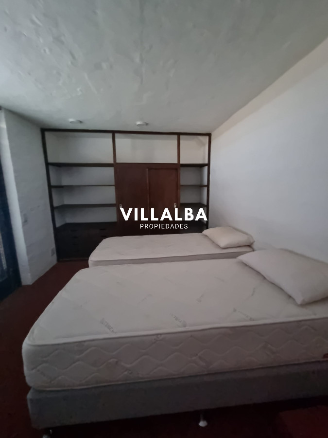 Apartamento ID.2038 - Oportunidad, casa en primera línea de playa mansa.