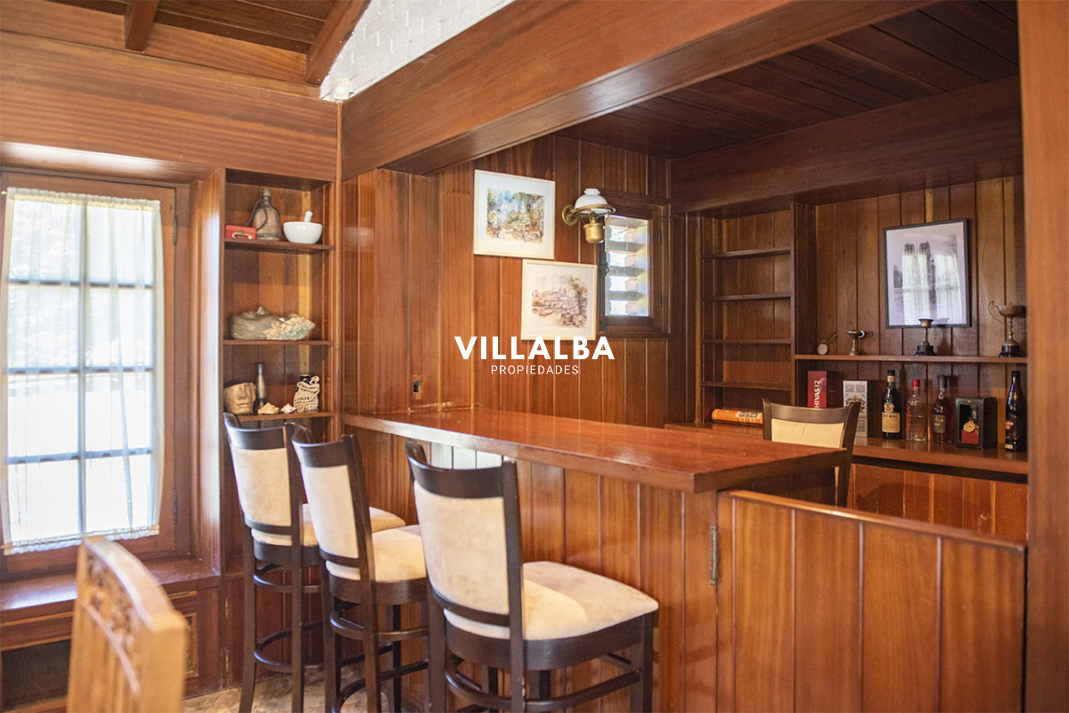 Casa ID.3251 - En venta casa de 4 dormitorios, con agradable entorno en Golf, Punta del Este.