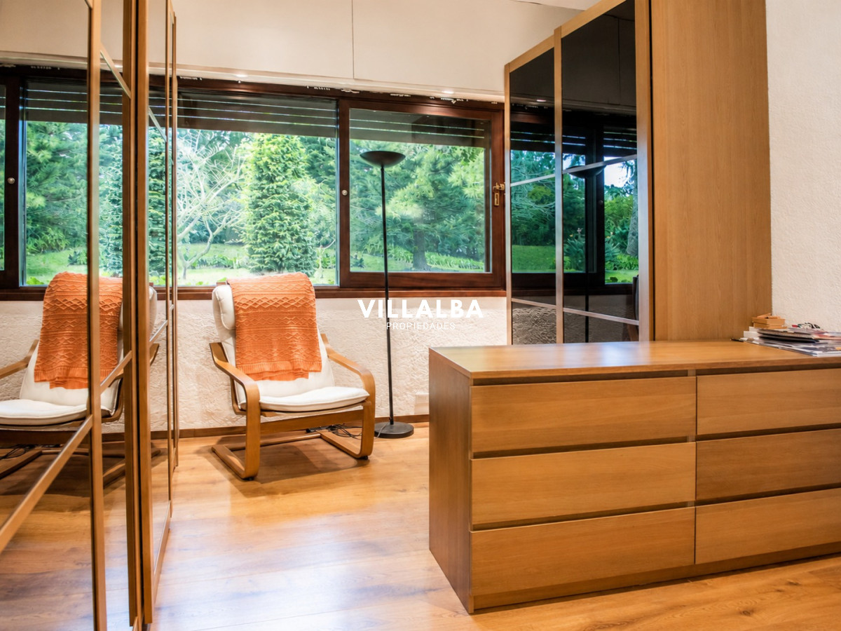 Casa ID.3629 - Elegante residencia en Venta en San Rafael proximo al mar
