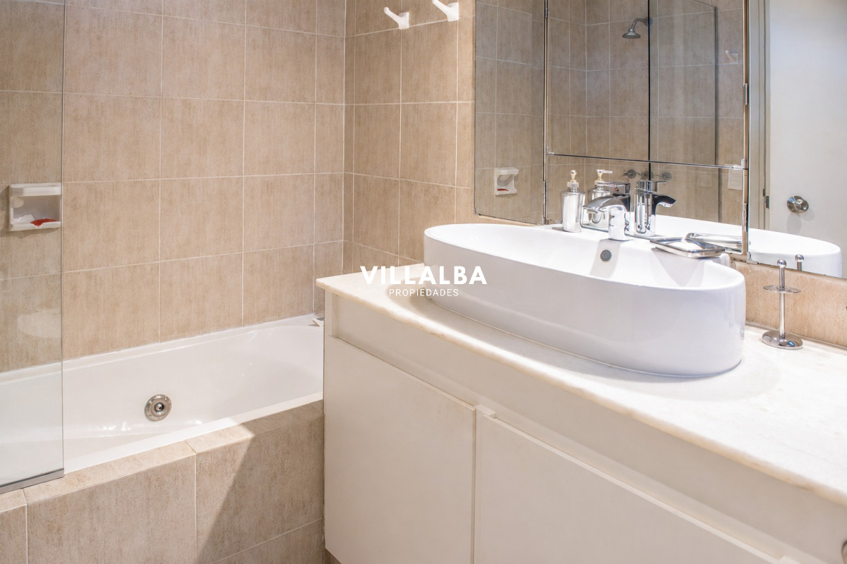 Casa ID.3629 - Elegante residencia en Venta en San Rafael proximo al mar