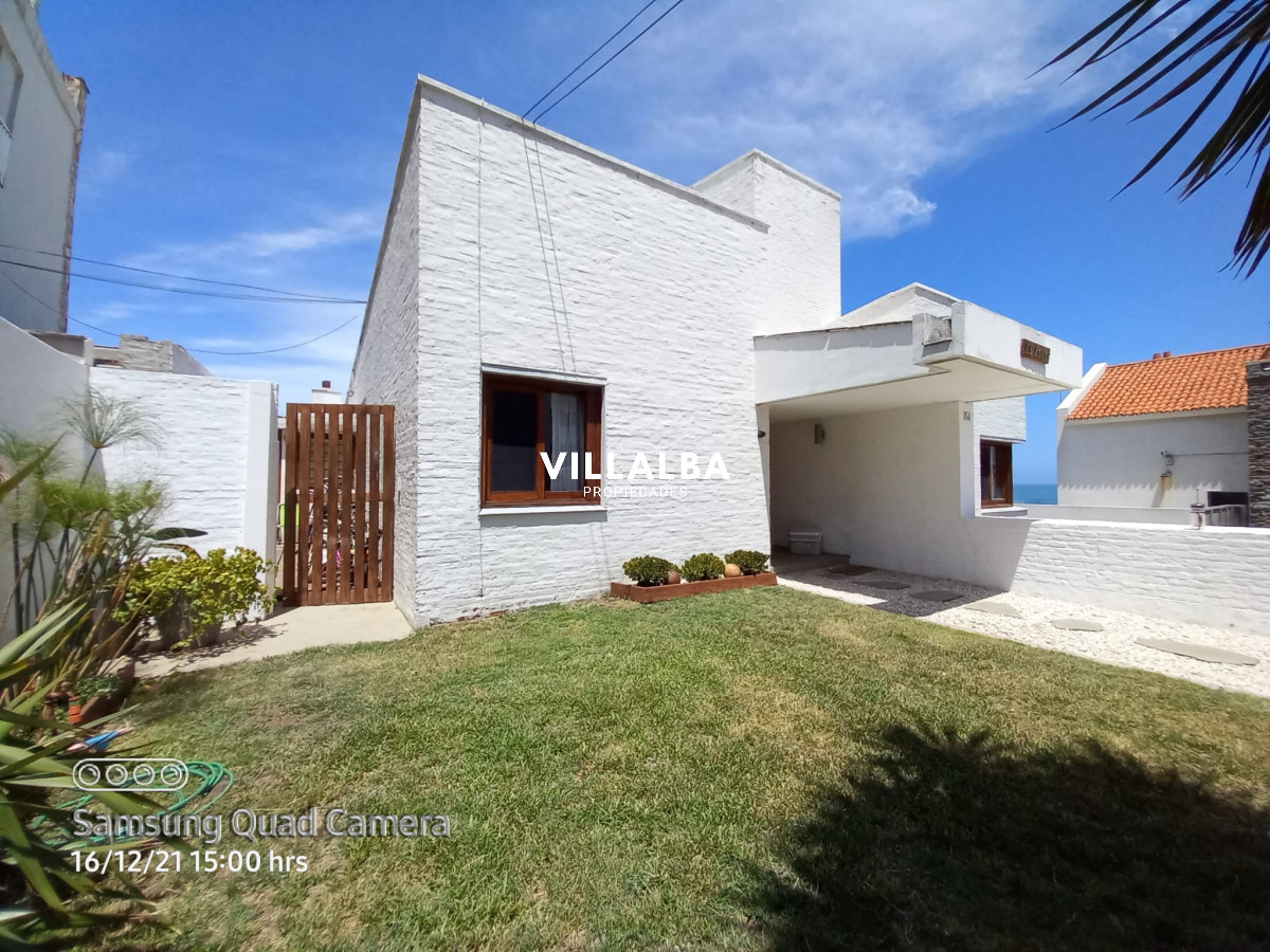 Casa ID.1689 - Vende casa en excelente estado, reciclada. De 6 dormitorios en Peninsula. Punta del Este