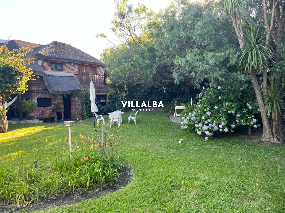 Casa ID.4011 - Casa en pinares en venta a pasos del mar