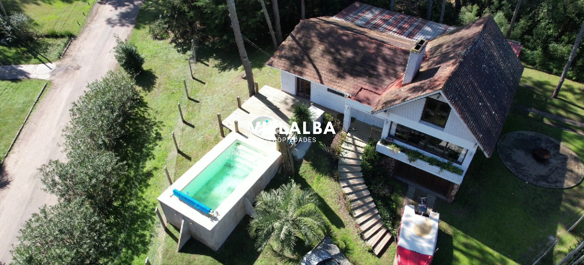 Casa ID.3241 - Casa en Venta de 5 dormitorios en San Rafael , Punta del este 