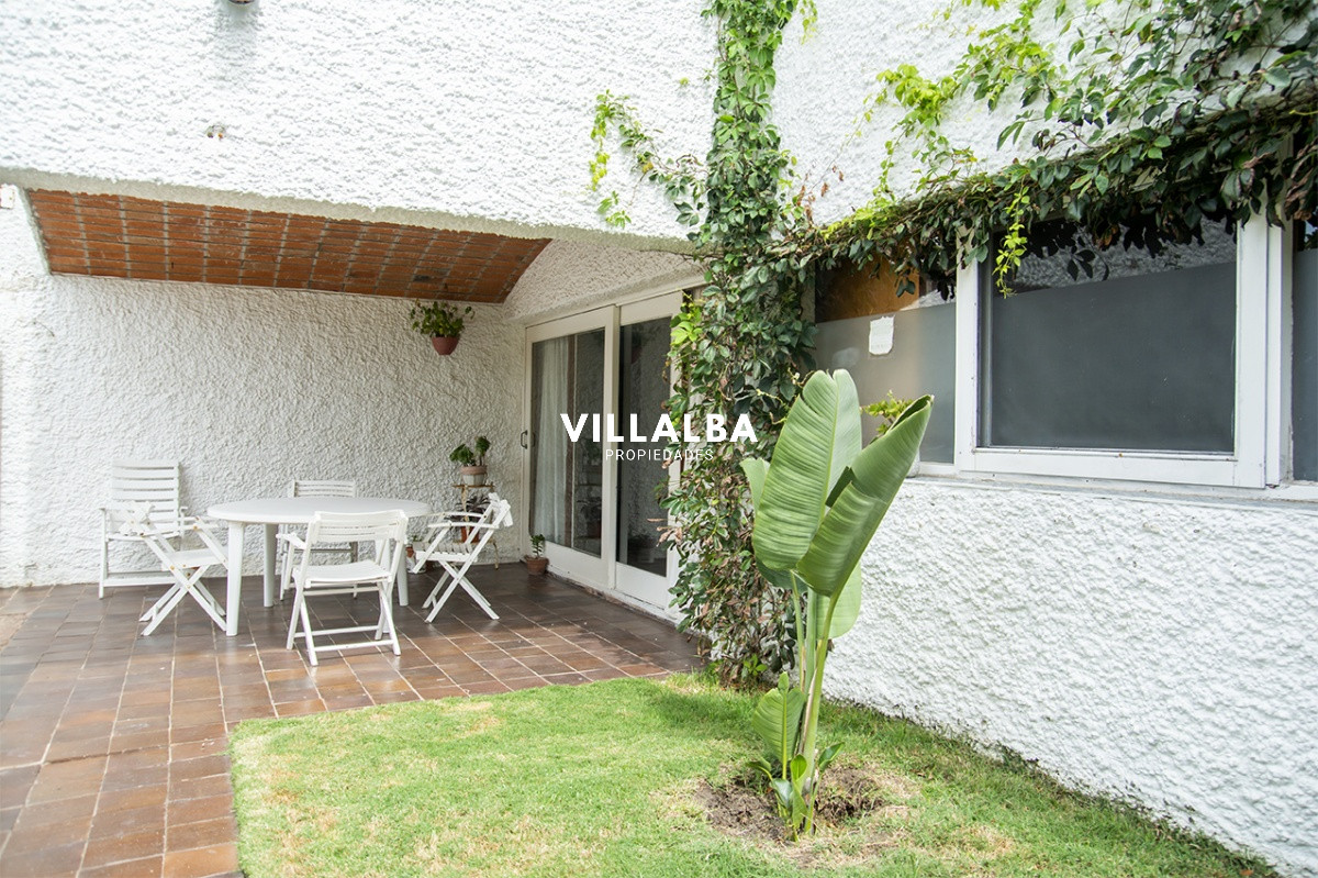 Casa ID.2673 - Hermosa casa en venta en zona de la península.