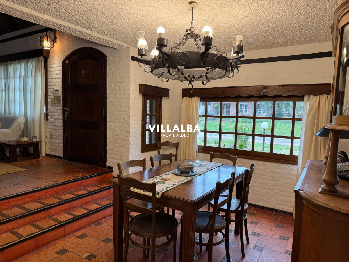 Casa ID.4011 - Casa en pinares en venta a pasos del mar