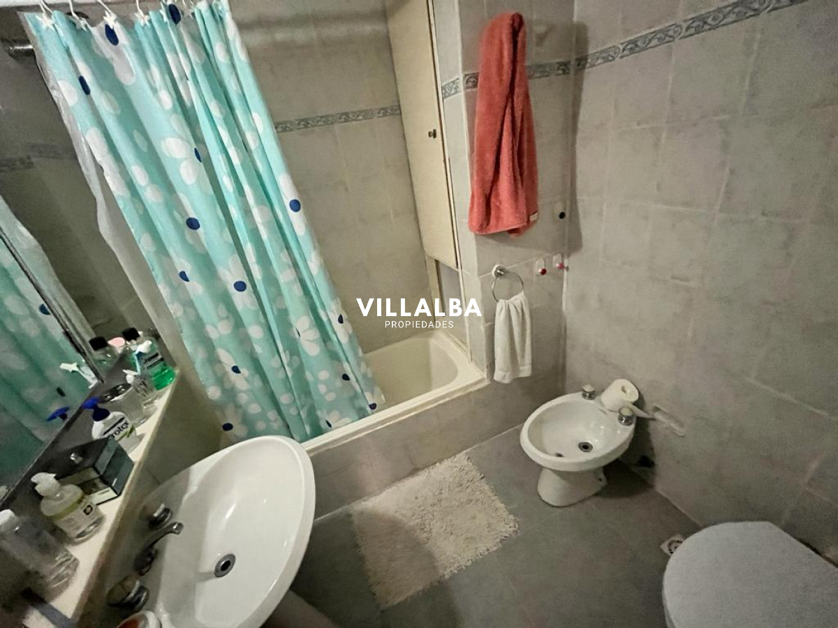 Apartamento ID.2208 - Casa acogedora muy iluminada de 5 dormitorios