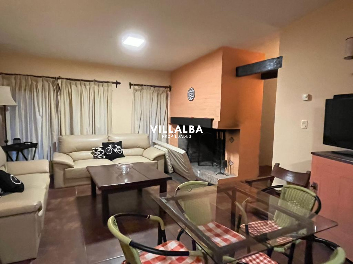 Apartamento ID.3549 - Hermosa casa en zona pinares a metros de la playa 