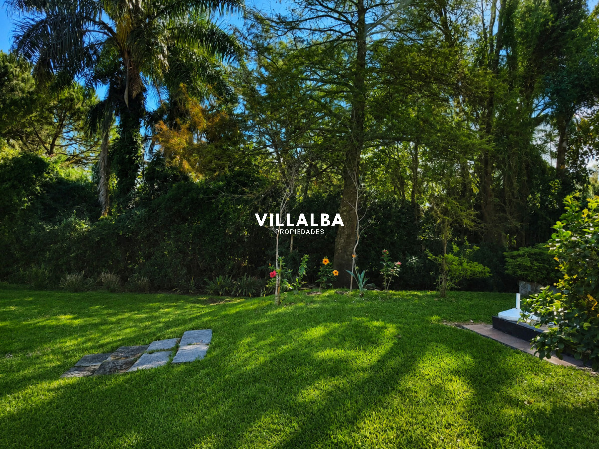 Apartamento ID.4768 - En venta casa de 3 dormitorios en Maldonado
