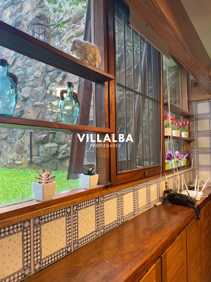 Casa ID.2933 - Casa en venta, Oportunidad para desarrollo inmobiliario en Playa Mansa, Punta del Este. 