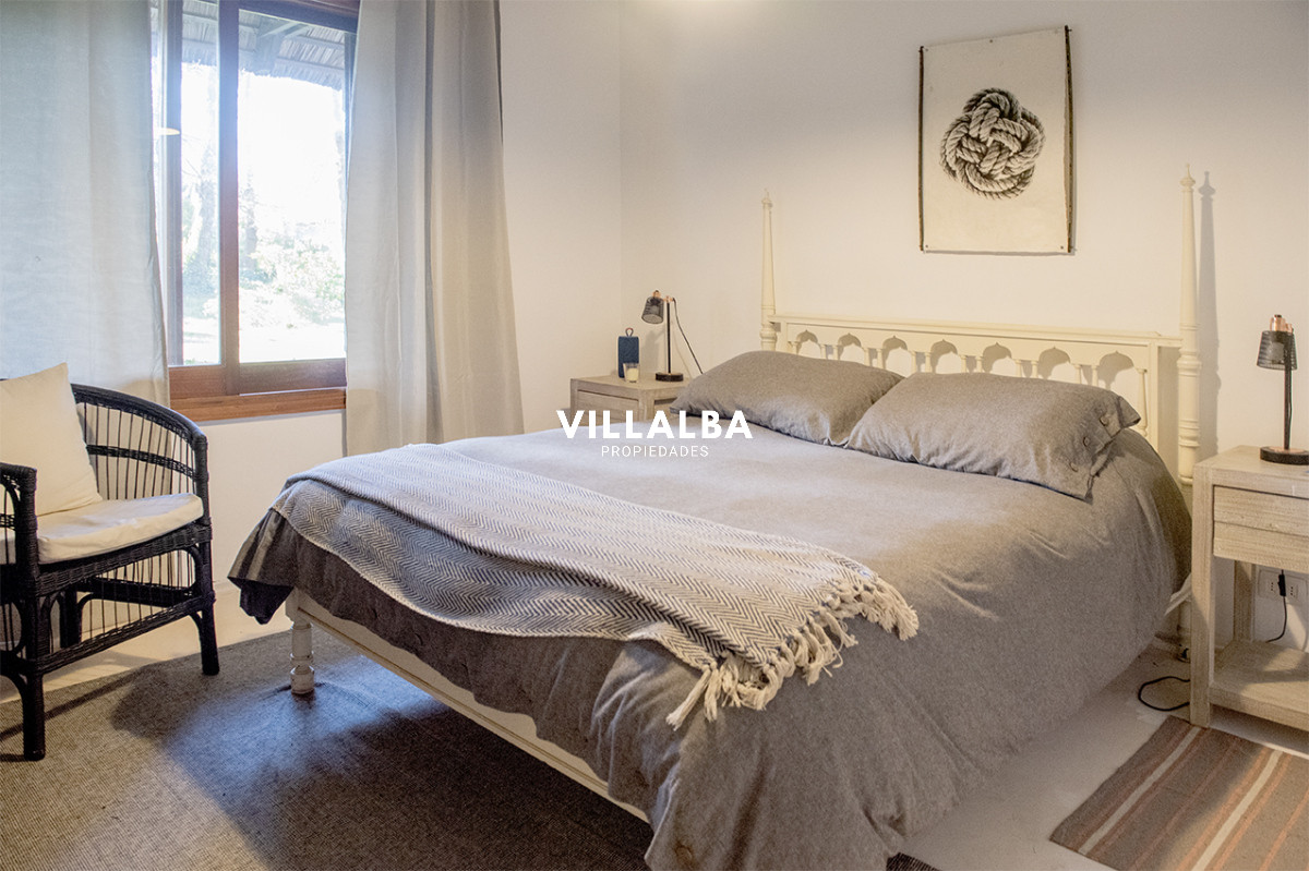 Casa ID.4913 - Casa de 4 dormitorios en venta, en Golf Punta del Este
