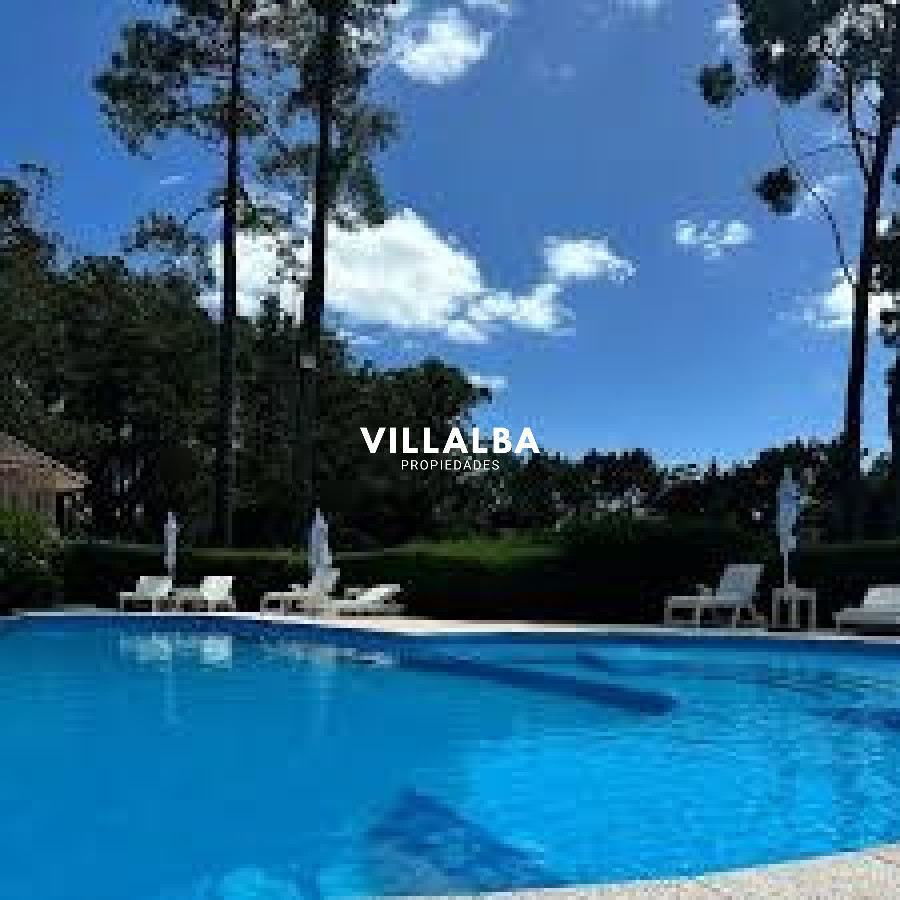 Apartamento ID.4858 - Casa a la venta 3 dormitorios en Punta del Este Rincon del indio